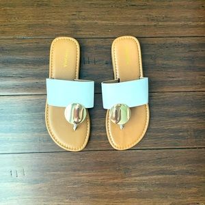 SONOMA Retriever White Gold Thong Sandal Sz M 8.5